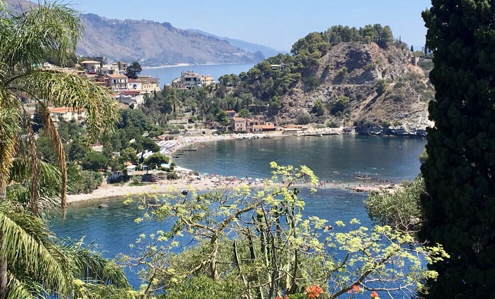 Ett första intryck av Sicilien, med ett stopp i Taormina & Giardini Naxos