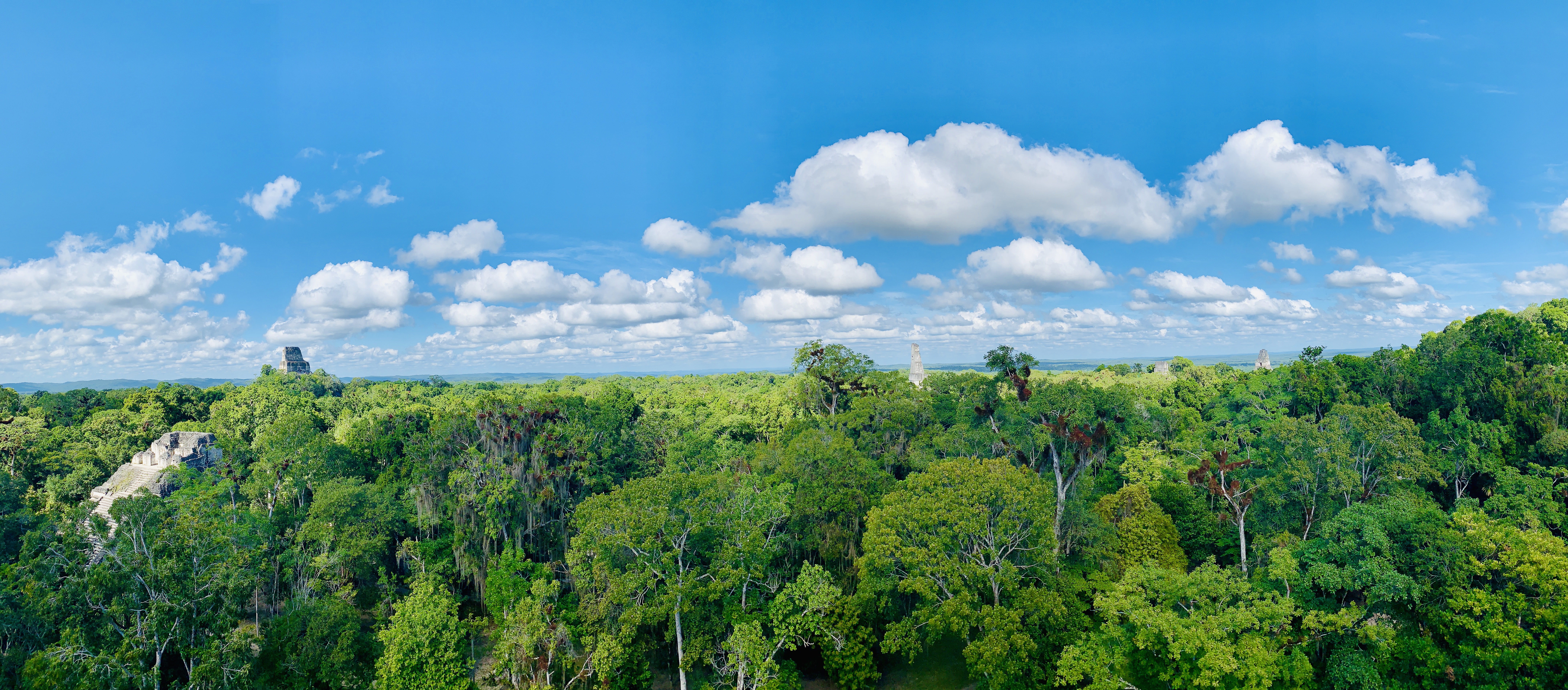 Nyårsafton i Flores & över 2000 år gamla ruinstaden Tikal